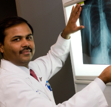Suresh Ramalingam is studying how advanced non-small cell lung cancer reacts to chemotherapy with the addition of the drug vorinostat.