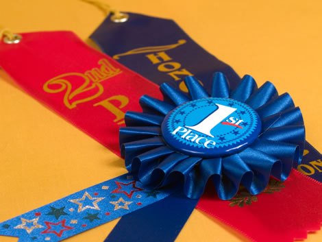 Blue ribbon that says "first place"